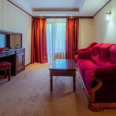 Hotel Perla Slănic Moldova Exterior foto