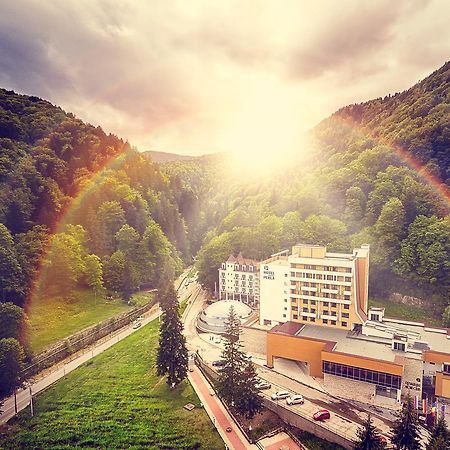 Hotel Perla Slănic Moldova Exterior foto