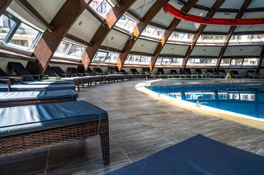 Hotel Perla Slănic Moldova Exterior foto